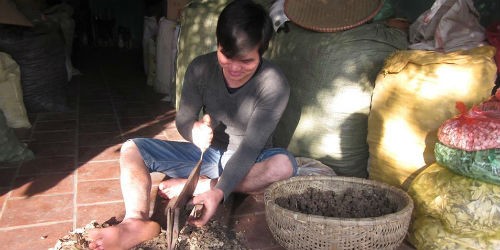 Kiếp hành nghề chui lủi của làng thuốc 1000 năm tuổi 
