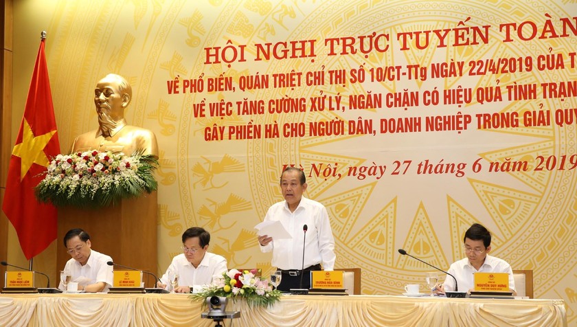 Phó Thủ tướng Thường trực Trương Hòa Bình phát biểu tại hội nghị.