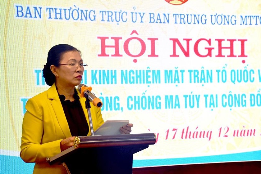 Phó Chủ tịch UBTƯ MTTQ Việt Nam Trương Thị Ngọc Ánh phát biểu tại hội nghị.