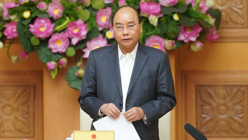 Thủ tướng Nguyễn Xuân Phúc phát biểu chỉ đạo tại cuộc họp.