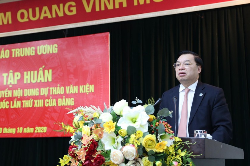 Ông Lê Mạnh Hùng phát biểu chỉ đạo tại hội nghị.