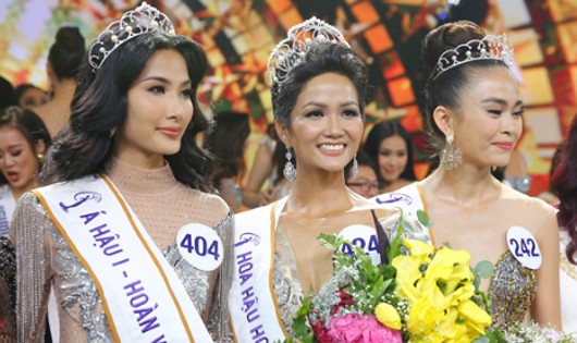 Top 3 Hoa hậu Hoàn vũ Việt Nam 2017 lộng lẫy tại Phú Quốc