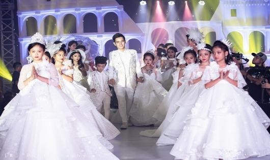 300 người mẫu nhí tham gia Tuần lễ thời trang trẻ em quốc tế Việt Nam