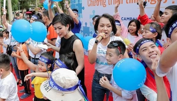 Thái Thùy Linh, Nguyễn Hồng Nhung đến với trẻ tự kỷ