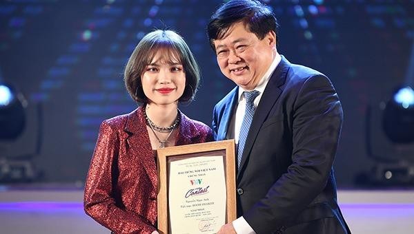 Nguyễn Ngọc Anh đoạt quán quân Giọng hát hay tiếng Hàn Quốc 2019