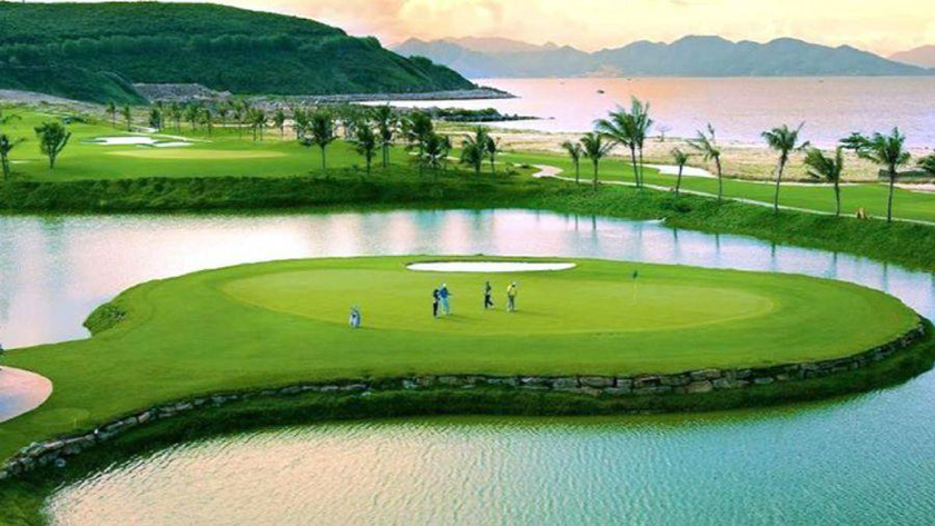 Việt Nam vinh dự nhận giải thưởng Điểm đến Golf tốt nhất thế giới và châu Á năm 2021