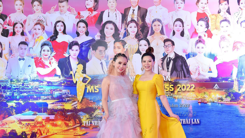 Diễn viên Hoàng Yến thân thiết bên Hoa hậu Nhân ái Trần Thiên Lý 