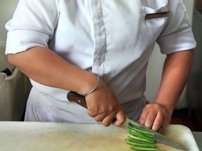 Cuộc thi “Kỹ năng dùng dao siêu đẳng”- truyền lửa đam mê cho các đầu bếp trẻ. (Ảnh minh họa)