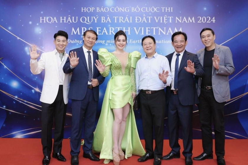 Thành viên Ban Giám khảo và Ban cố vấn cuộc thi Hoa hậu Quý bà Trái đất Việt Nam (ảnh BTC).