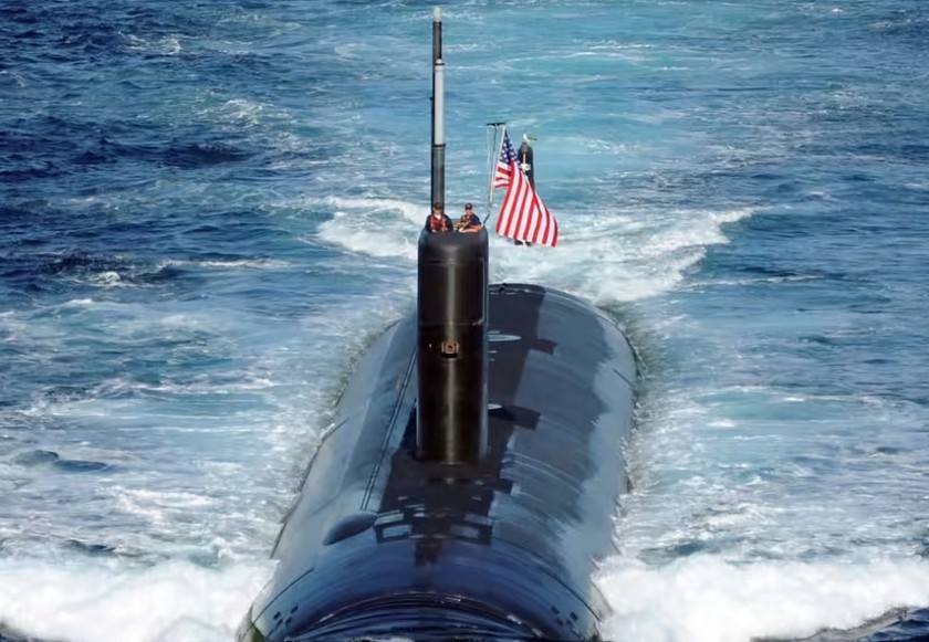 Tàu ngầm tấn công hạt nhân USS Tucson của Hải quân Mỹ. Ảnh: Reuters.