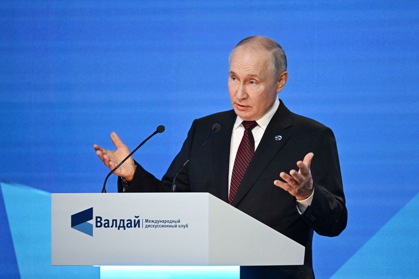 Tổng thống Vladimir Putin tại sự kiện Câu lạc bộ Thảo luận Valdai ở thành phố Sochi, Nga, ngày 5/10. Ảnh: Reuters.