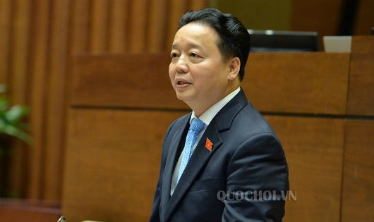 Bộ trưởng Bộ Tài Nguyên và Môi trường Trần Hồng Hà trả lời chất vấn