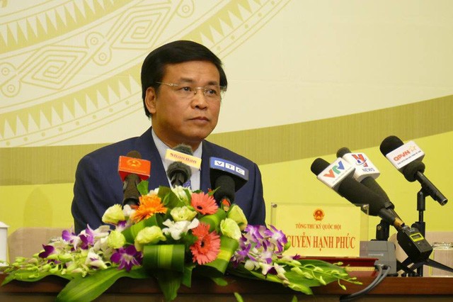 Tổng Thư ký Quốc hội Nguyễn Hạnh phúc trả lời báo chí tại buổi họp báo về dự kiến chương trình kỳ họp thứ 6, Quốc hội khóa XIV.