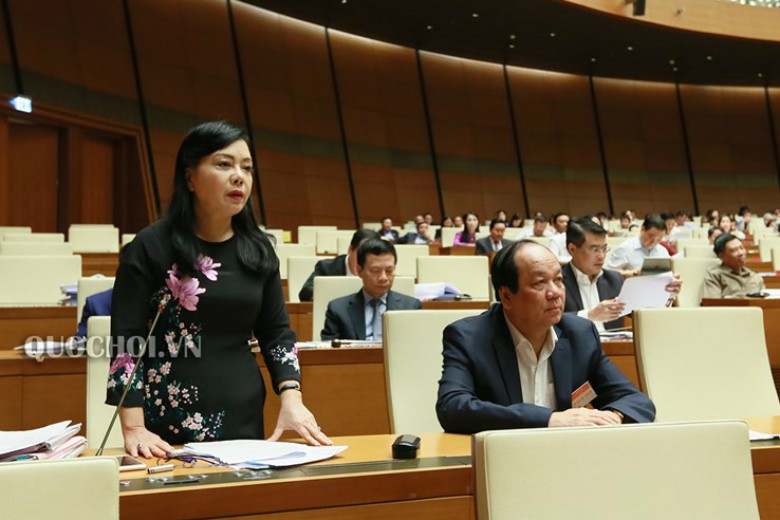 Bộ trưởng Bộ Y tế Nguyễn Thị Kim Tiến thừa nhận tình trạng cho thuê, mượn bằng để mở quầy thuốc tây