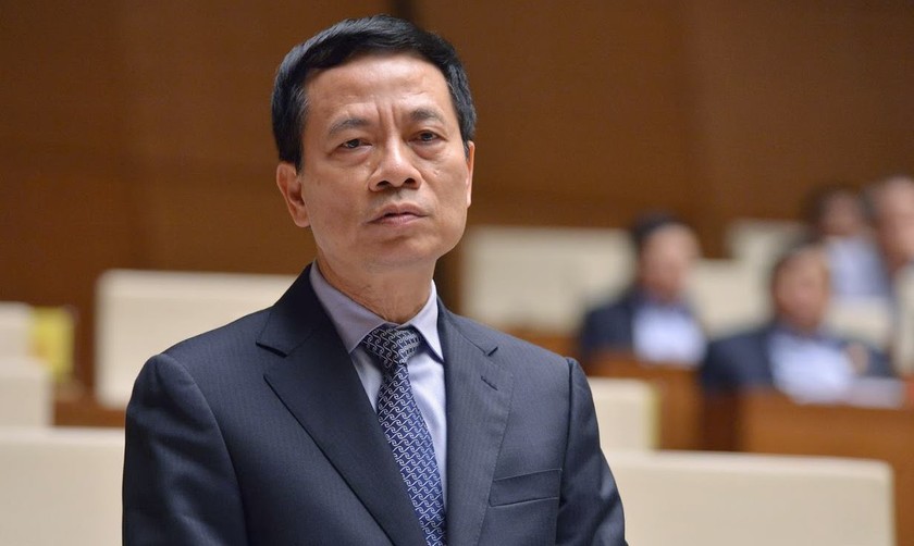 Bộ trưởng Bộ thông tin và Truyền Thông Nguyễn Mạnh Hùng nhấn mạnh: Những Sim nào không có thông tin kiên quyết cắt dịch vụ