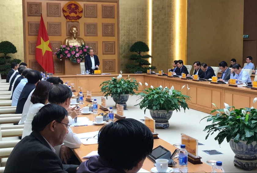 Phó Thủ tướng Thường trực Trương Hòa Bình phát biểu tại cuộc họp