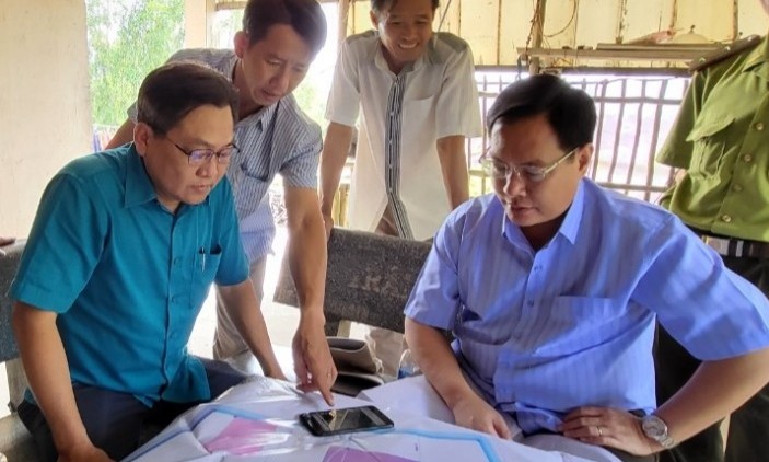  ông Trương Thanh Hào – Phó giám đốc Sở NNN&PTNT tỉnh Kiên Giang cùng đoàn kiểm tra công tác PCCC tại Ban Quản lý rừng huyện Hòn Đất