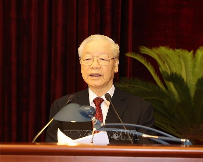 Tổng Bí thư Nguyễn Phú Trọng phát biểu khai mạc Hội nghị giữa nhiệm kỳ Ban Chấp hành Trung ương Đảng khóa XIII sáng 15/5 tại Hà Nội.