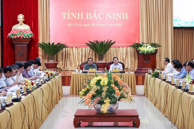 Thủ tướng Phạm Minh Chính làm việc với Tỉnh ủy Bắc Ninh chiều 30/7 - Ảnh: VGP/Nhật Bắc
