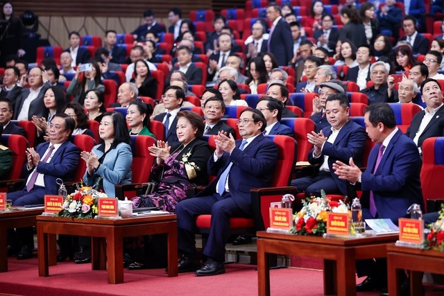 Thủ tướng Phạm Minh Chính cùng các đại biểu dự Hội nghị - Ảnh: VGP/Nhật Bắc