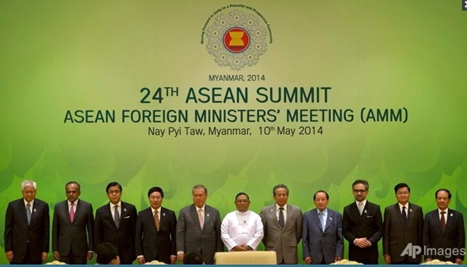 Ngoại trưởng ASEAN quan ngại sâu sắc diễn biến ở Biển Đông