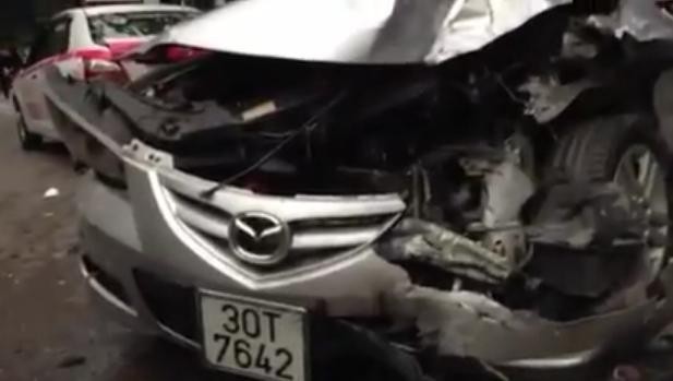Tạm giữ lái “xe điên” gây tai nạn ở trung tâm Hà Nội