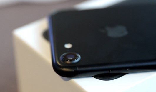 iPhone 7 không làm thỏa mãn người dùng, Apple giảm doanh thu sau 15 năm