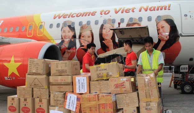 VietJetAir sẽ chở nạn nhân bão Haiyan về Việt Nam miễn phí
