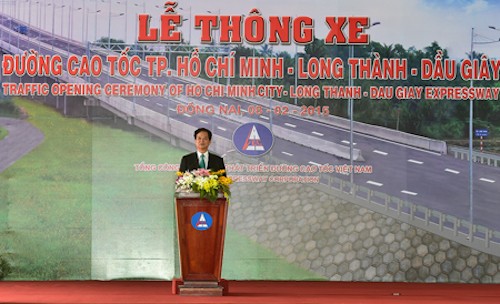 Thủ tướng phát lệnh thông xe tuyến cao tốc TP.Hồ Chí Minh– Long Thành – Dầu giây