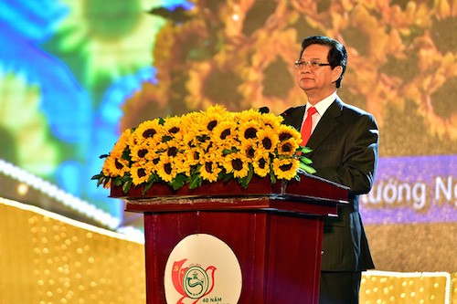 Thủ tướng dự Lễ kỷ niệm 40 năm thống nhất đất nước tại Cần Thơ