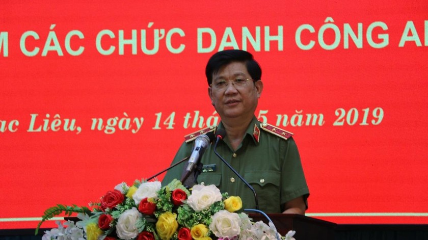 Trung tướng, Thứ trưởng Bộ Công an Nguyễn Văn Sơn phát biểu chỉ đạo tại Lễ Công bố Quyết định Bố trí công an chính quy đảm nhiệm các chức danh Công an xã