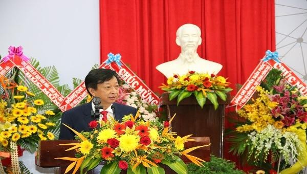  PGS,TS. Võ Văn Thắng – Hiệu trưởng trường ĐH An Giang phát biểu nhận nhiệm vụ