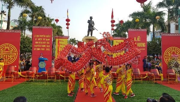 Tưng bừng lễ hội Đình thần Nguyễn Trung Trực