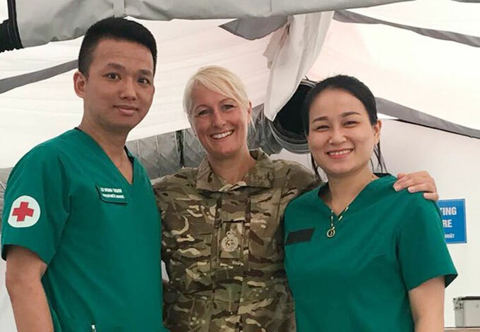 Vợ chồng đại uý Thanh, Vân tại Bệnh viện dã chiến số 2 Việt Nam tại Nam Sudan.