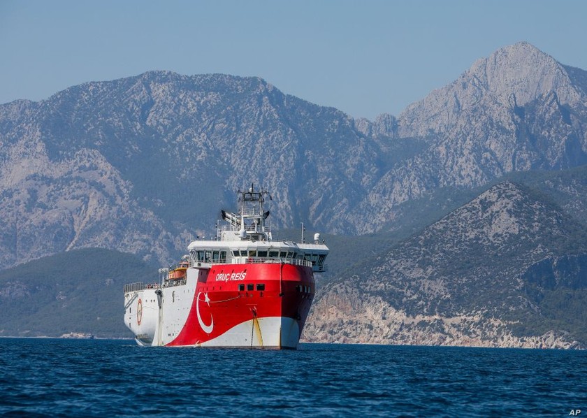 Tàu thăm dò Oruc Reis, nguyên nhân trực tiếp dẫn đến đối đầu Hy Lạp-Thổ Nhĩ Kỳ tại khu vực biển phía Đông Địa Trung Hải. 
