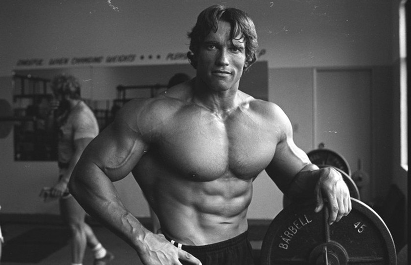 Thời trẻ Arnold Schwarzenegger từng là vận động viên. 