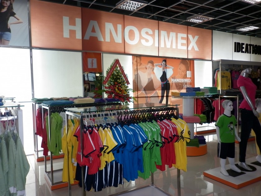 Một gian hàng của HANOSIMEX. 