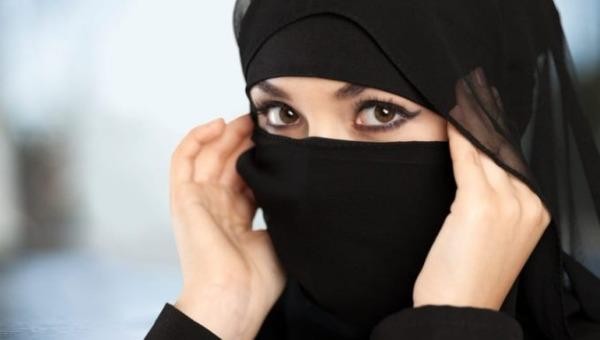 Thụy Sĩ bị cấm mặc trang phục của người Hồi giáo xuất hiện tại nơi công cộng.