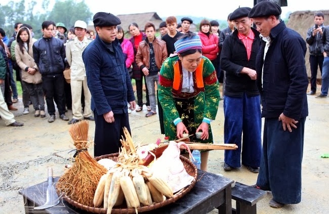 Lễ hội Gầu Tào của người Mông. 
