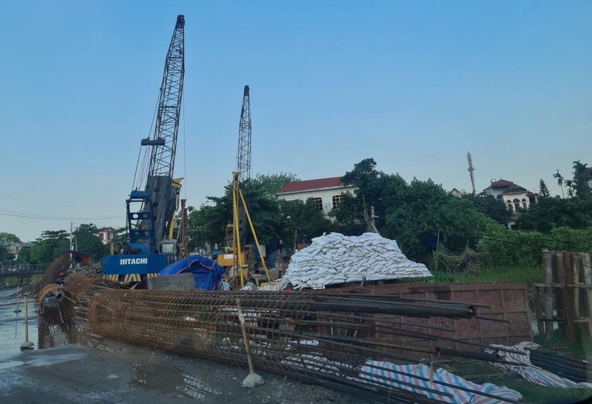 Dự án Cầu đập tràn Quan Sơn vẫn đang được triển khai.