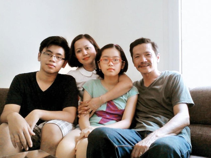 Gia đình hạnh phúc của NSND Trung Anh.
