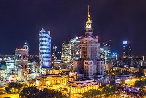 Thành phố Warsaw, thủ đô Ba Lan. 
