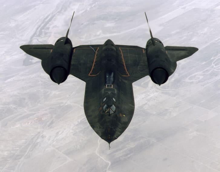 Máy bay do thám SR-71 có biệt danh là "Chim đen".
