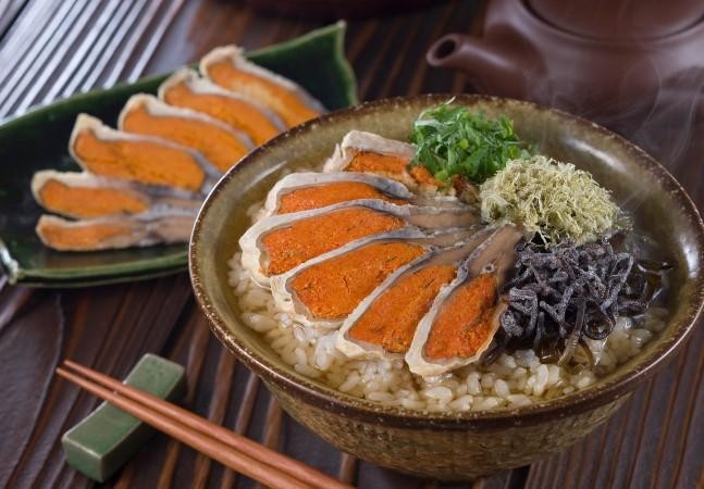 Món Narezushi - sushi lên men của Nhật Bản. 