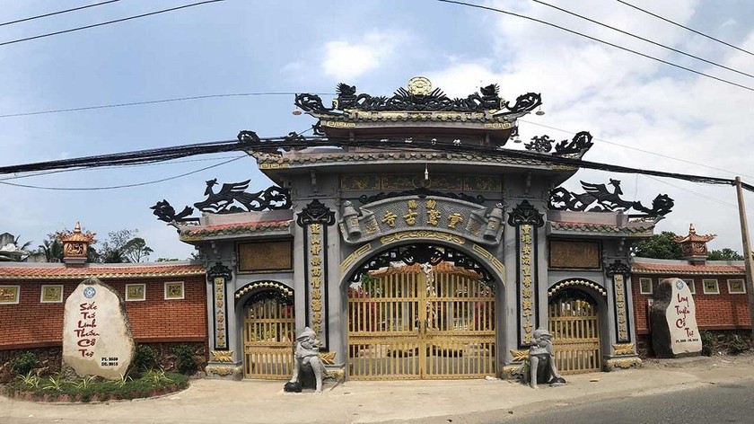 Chùa Linh Thứu là một trong những ngôi chùa cổ nhất Tiền Giang. 