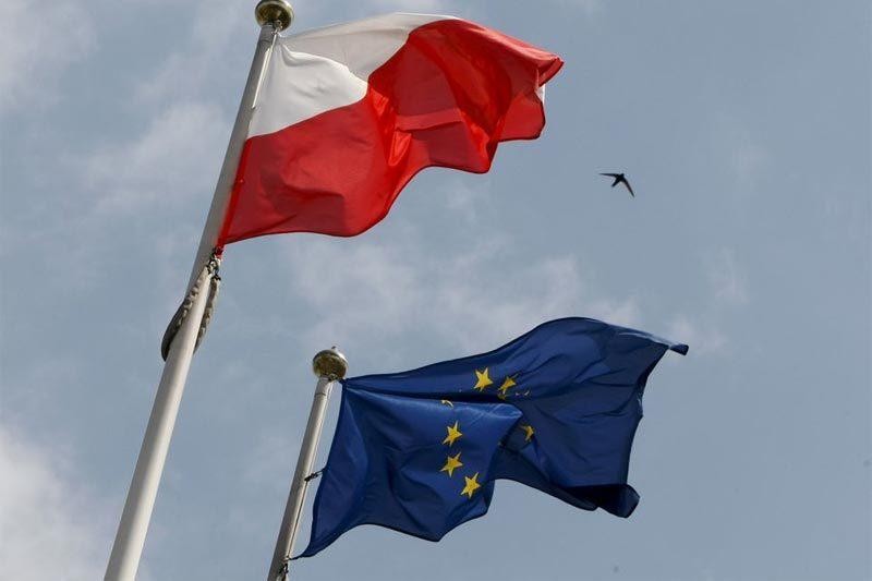 Phán quyết mới đây của Tòa án Hiến pháp Ba Lan khiến cả EU và các đối tác bên ngoài EU ngỡ ngàng...