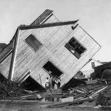 Bão Galveston 1900 gây ra những thiệt hại kinh hoàng.
