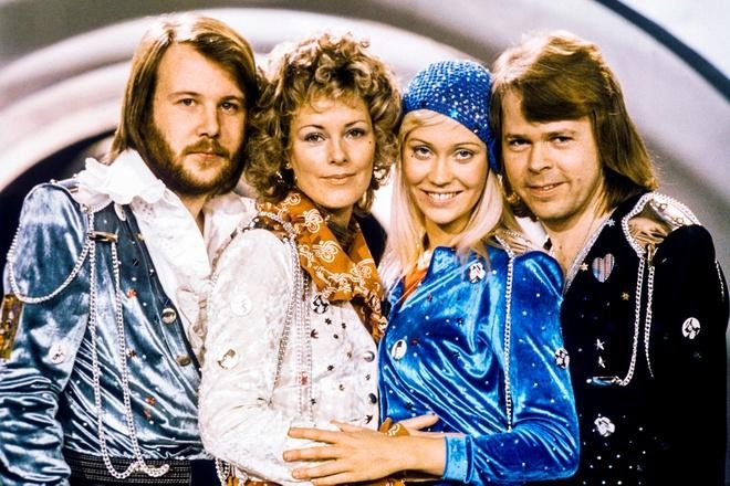  Các thành viên ban nhạc ABBA đình đám khi còn trẻ.