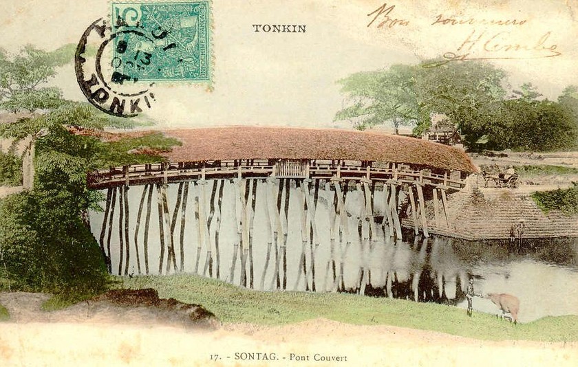 Cầu ngói Sơn Tây (ảnh tư liệu). 
