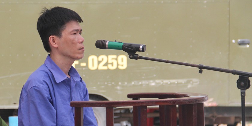 Bị cáo Nguyễn Minh Trí tại phiên toà. Ảnh: Hoài Ngân.